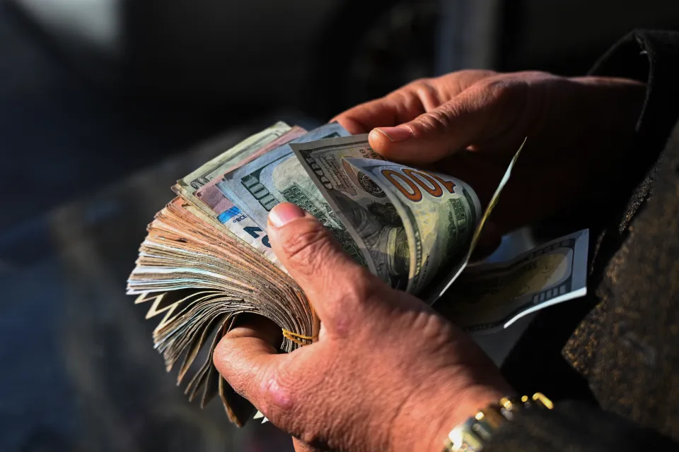$1,702 Stimulus Payment Is Real, But Most Americans Won’t Qualify